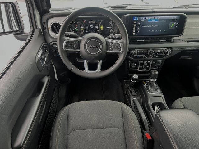 2024 Jeep Wrangler Sahara 4xe