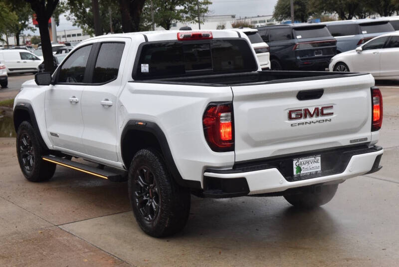 2024 GMC Canyon Elevation