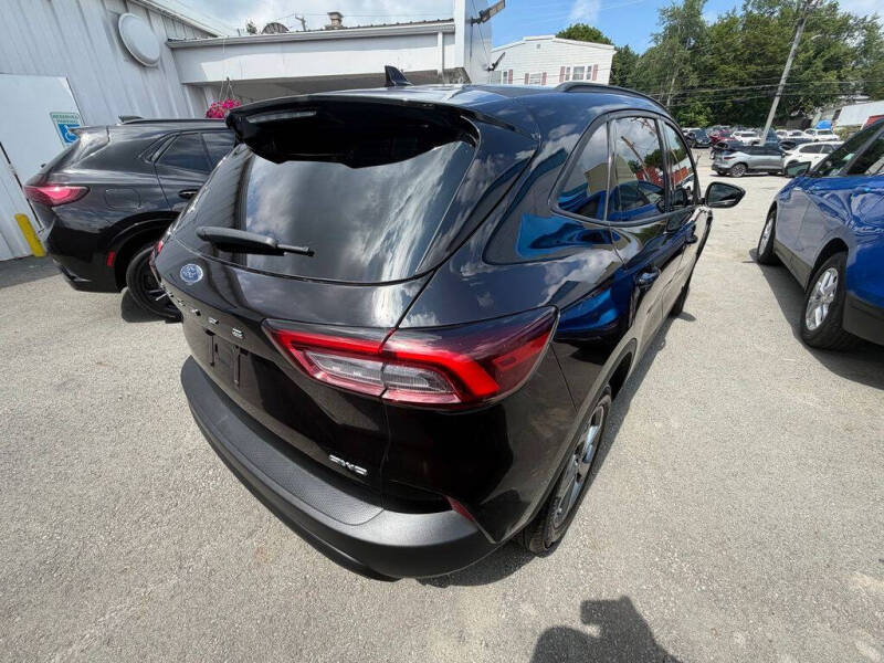 2025 Ford Escape ST-Line Select