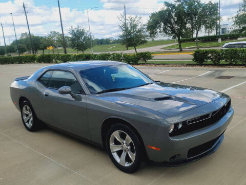 2019 Dodge Challenger SXT