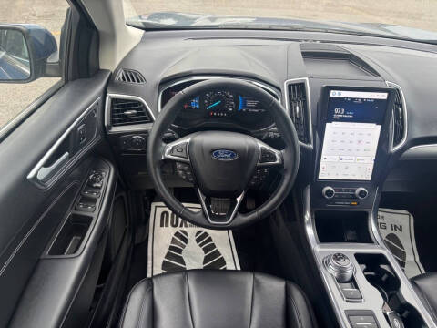 2021 Ford Edge Titanium