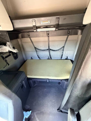 2020 Freightliner Cascadia 126