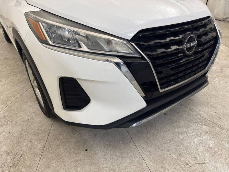2022 Nissan Kicks S
