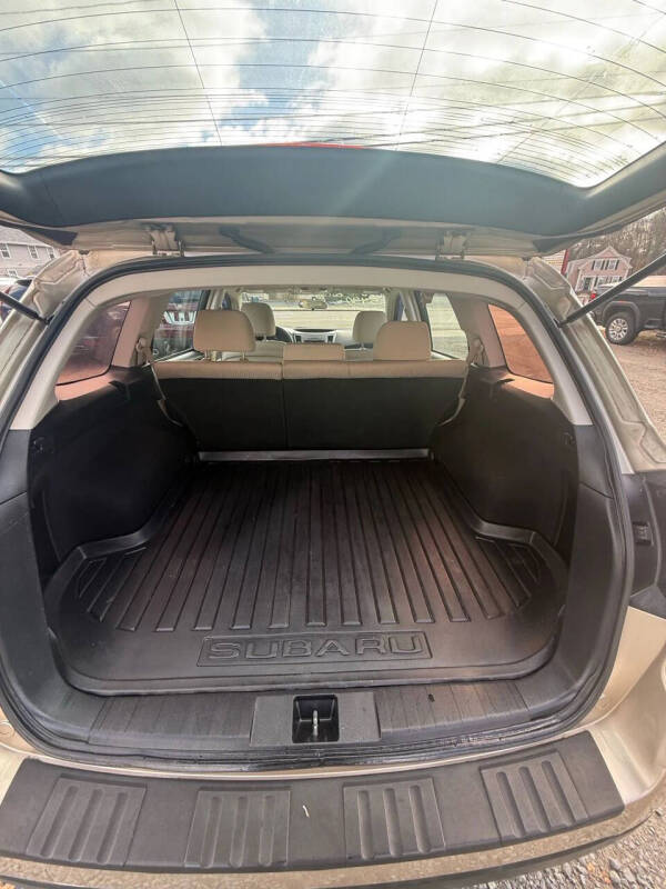 2010 Subaru Outback 2.5i