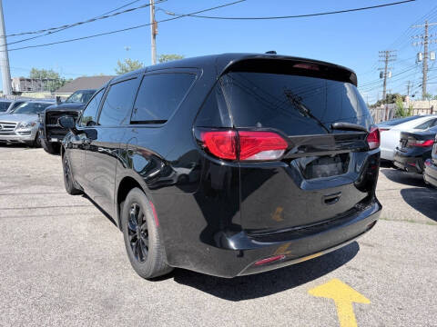 2017 Chrysler Pacifica Touring