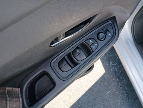 2022 Nissan Versa SV