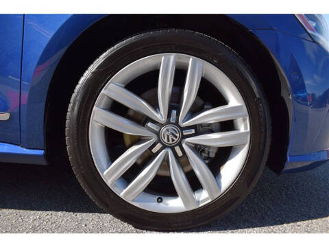 2017 Volkswagen Passat 1.8T SEL Premium