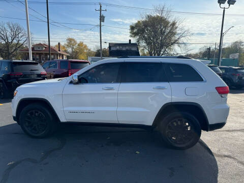2015 Jeep Grand Cherokee for sale at Aurora Auto Center Inc in Aurora IL