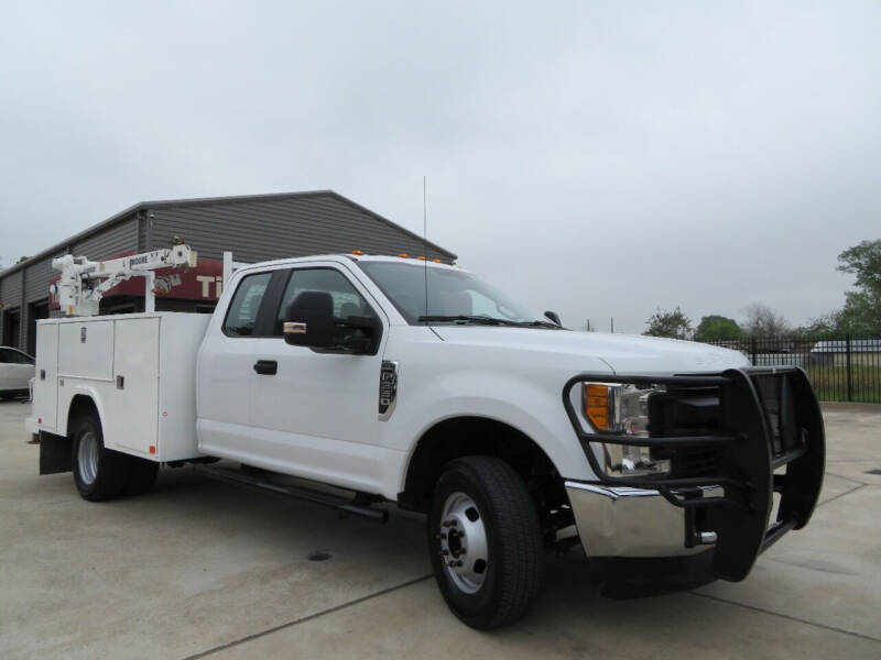 2017 Ford F-350 Super Duty for sale at TIDWELL MOTOR in Houston TX