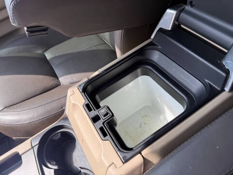 2016 Land Rover LR4 HSE LUX