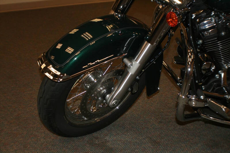 2024 Harley-Davidson FLHCS HERITAGE CLASSIC 114