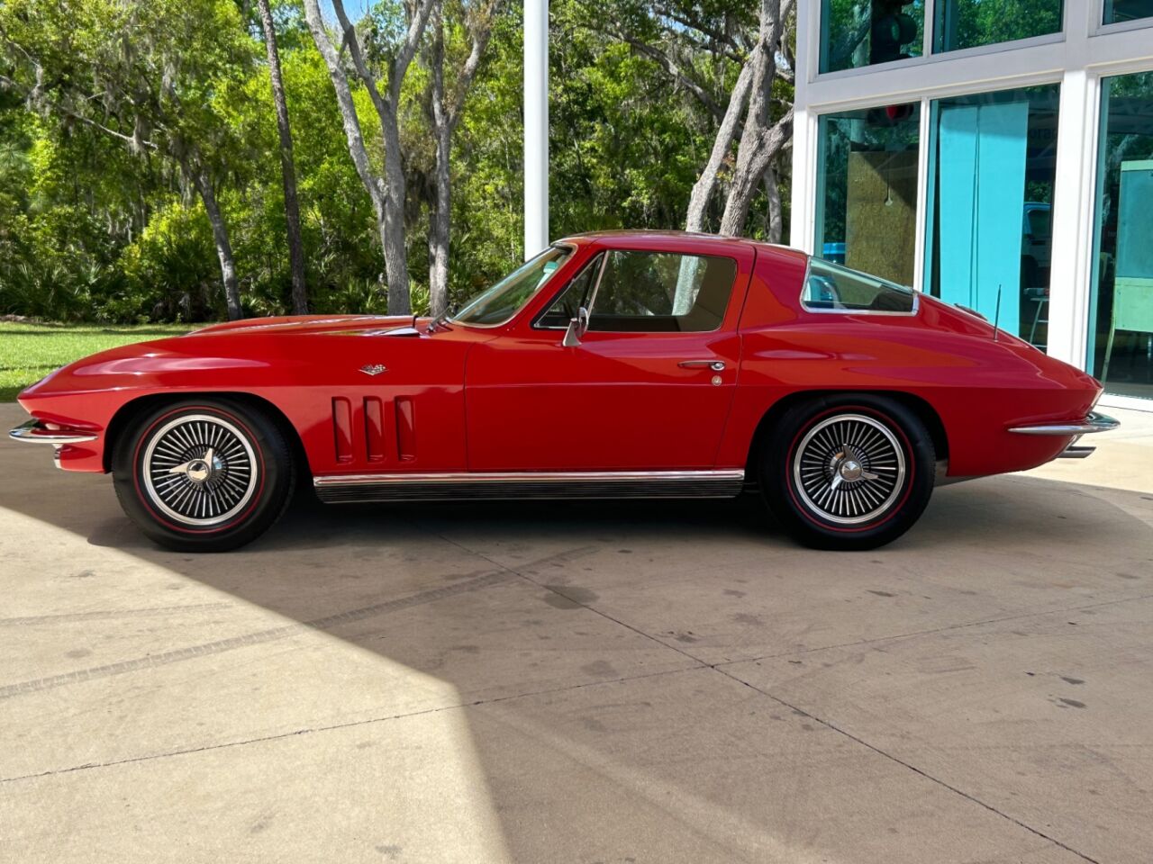 1966 Chevrolet Corvette 9