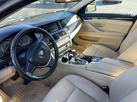 2015 BMW 5 Series 528i