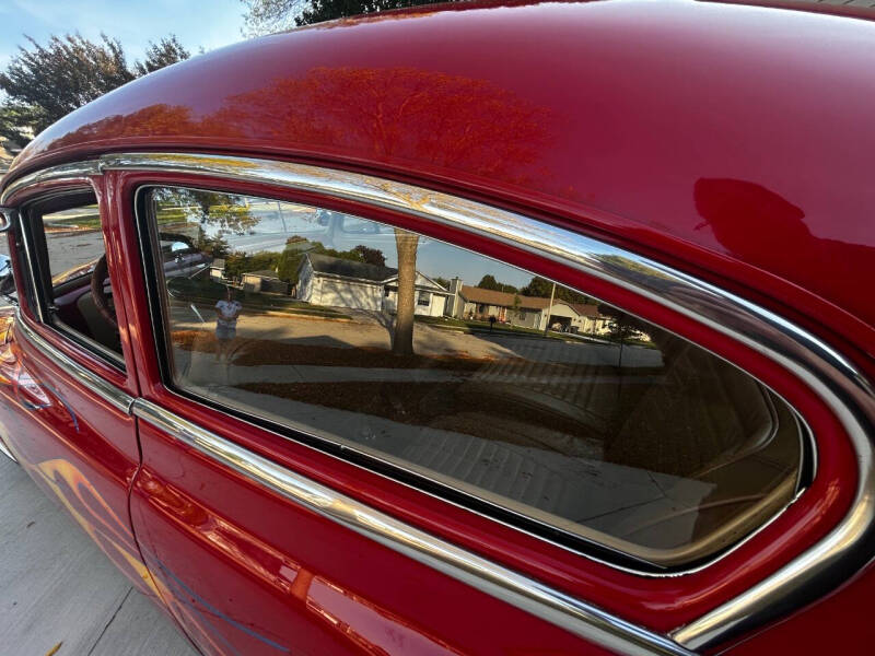 1949 Oldsmobile Futuramic 76