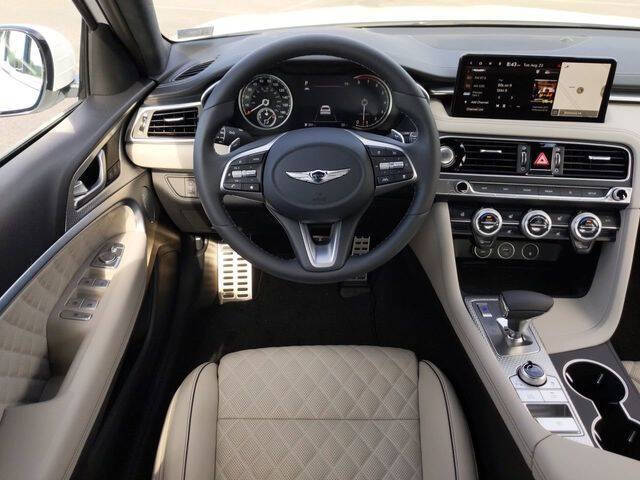 2023 Genesis G70
