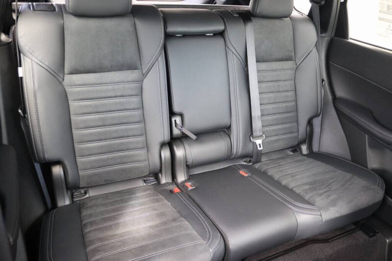 2025 Mitsubishi Outlander PHEV SE