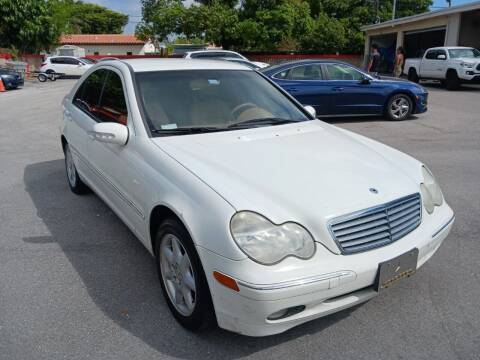 2002 Mercedes-Benz C-Class for sale at Modern Auto Sales in Hollywood FL