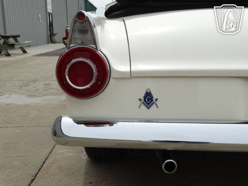 1956 Ford Thunderbird