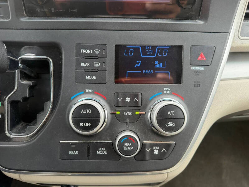 2017 Toyota Sienna