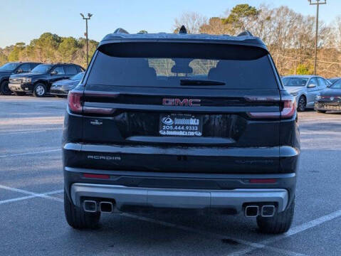 2025 GMC Acadia Elevation