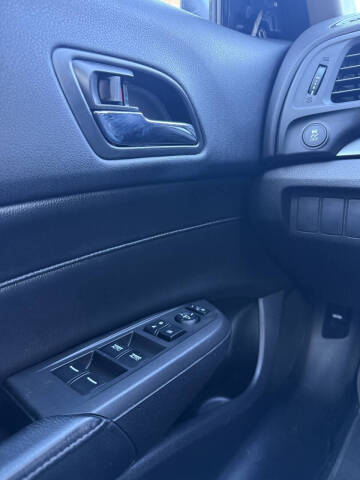 2013 Acura ILX 2.0L w/Tech