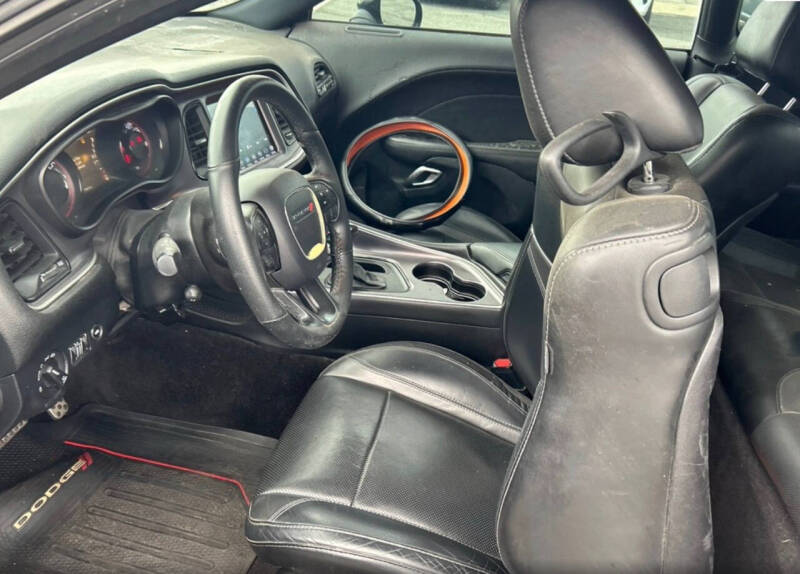 2018 Dodge Challenger SXT Plus