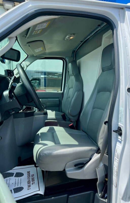 2023 Ford E-Series