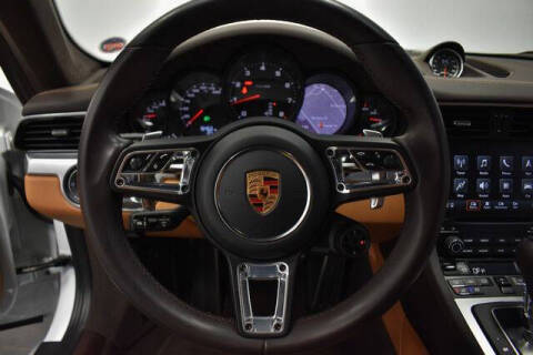 2017 Porsche 911 Carrera 4S