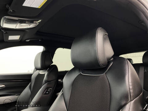 2023 Genesis GV70 2.5T Standard