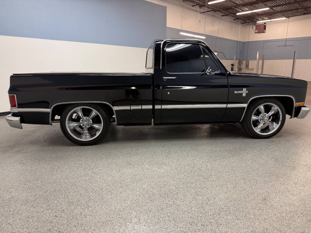 1987 Chevrolet R/V 10 Series 11