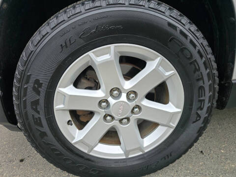 2013 GMC Acadia SLE-2
