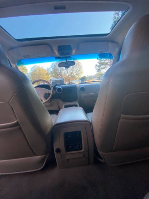 2005 Ford Expedition Eddie Bauer