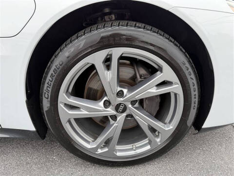 2023 Audi e-tron GT quattro Premium Plus