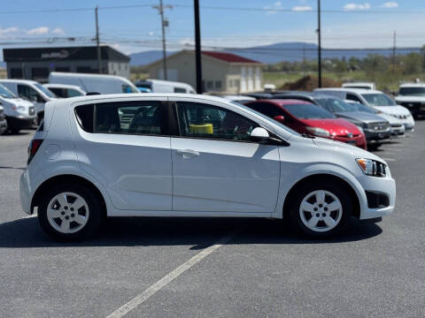 2016 Chevrolet Sonic LS Auto