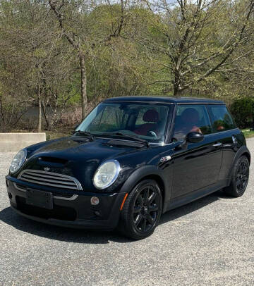 2003 MINI Cooper for sale at R Teto Motor Sales Inc. in Pawtucket RI