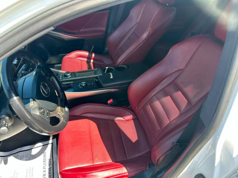 2016 Lexus IS 200t