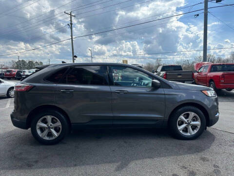 2022 Ford Edge SE
