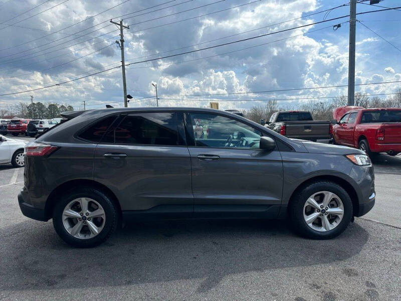 2022 Ford Edge SE
