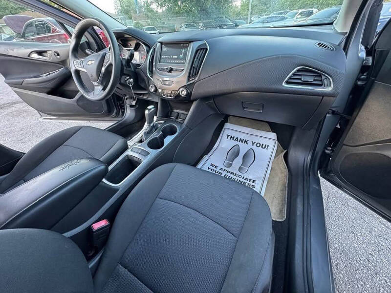 2018 Chevrolet Cruze LT Auto