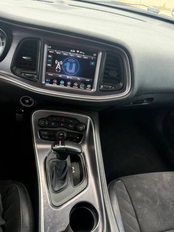 2015 Dodge Challenger R/T Plus Shaker