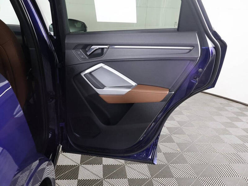 2022 Audi Q3 quattro S line Premium 45 TFSI