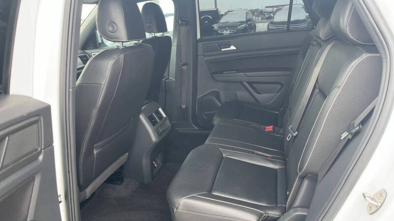 2020 Volkswagen Atlas Cross Sport SE 4Motion