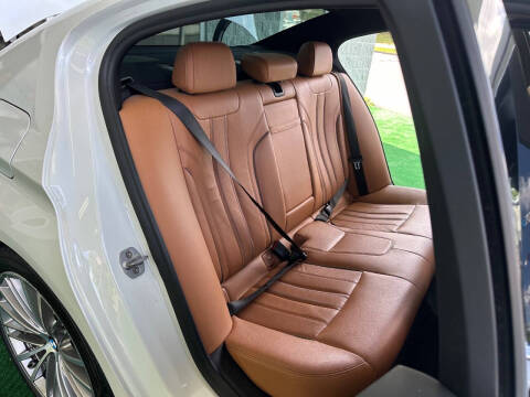 2018 BMW 5 Series 530i