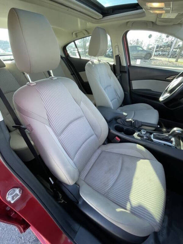 2016 Mazda MAZDA3 i Touring