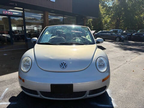 2009 Volkswagen New Beetle Convertible Blush Edition
