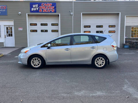 2012 Toyota Prius v Three