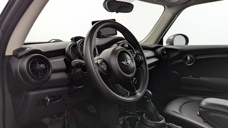 2016 MINI Hardtop 2 Door Cooper