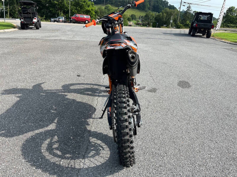 2024 TrailMaster TM 38E-300