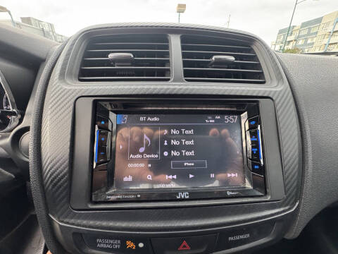 2017 Mitsubishi Outlander Sport LE