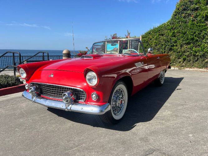 1955 Ford Thunderbird